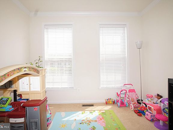 3rd image of 2166 Armitage Ct