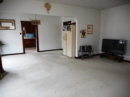 5th image of 1202 Marinette Ave