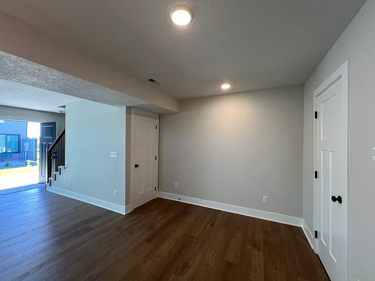 601 NE Hart Ln #1 — Photo 11
