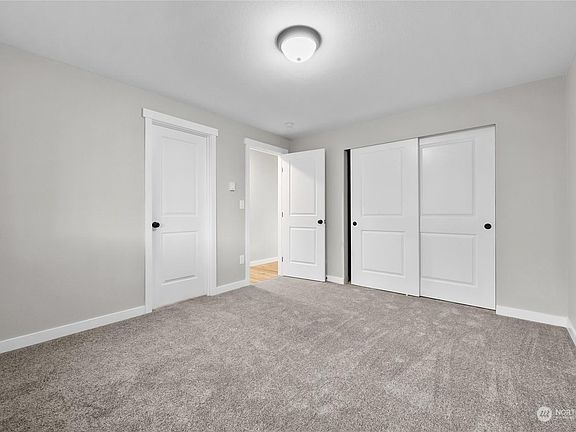 4th image of 17009 8th Ave E