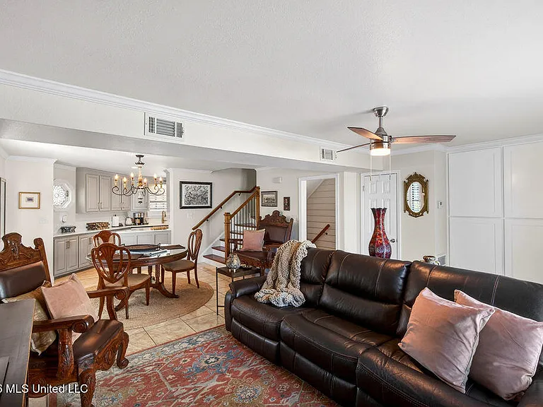 255 E Scenic Dr #G — Photo 14