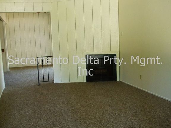 3rd image of 4020 Carriebee Ct