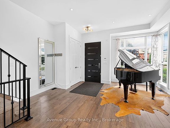 2nd image of 33 Cartwright Ave