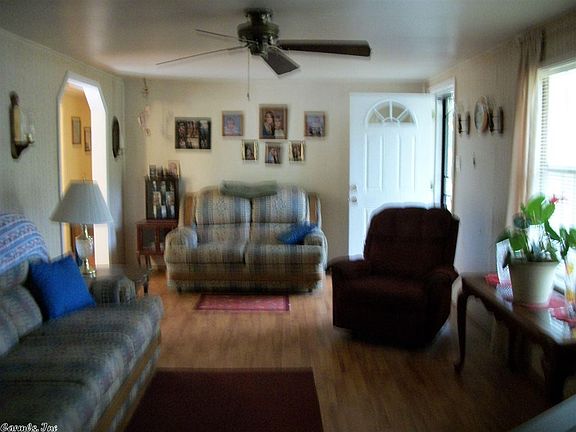 3rd image of 6715 Shady Acres Cir