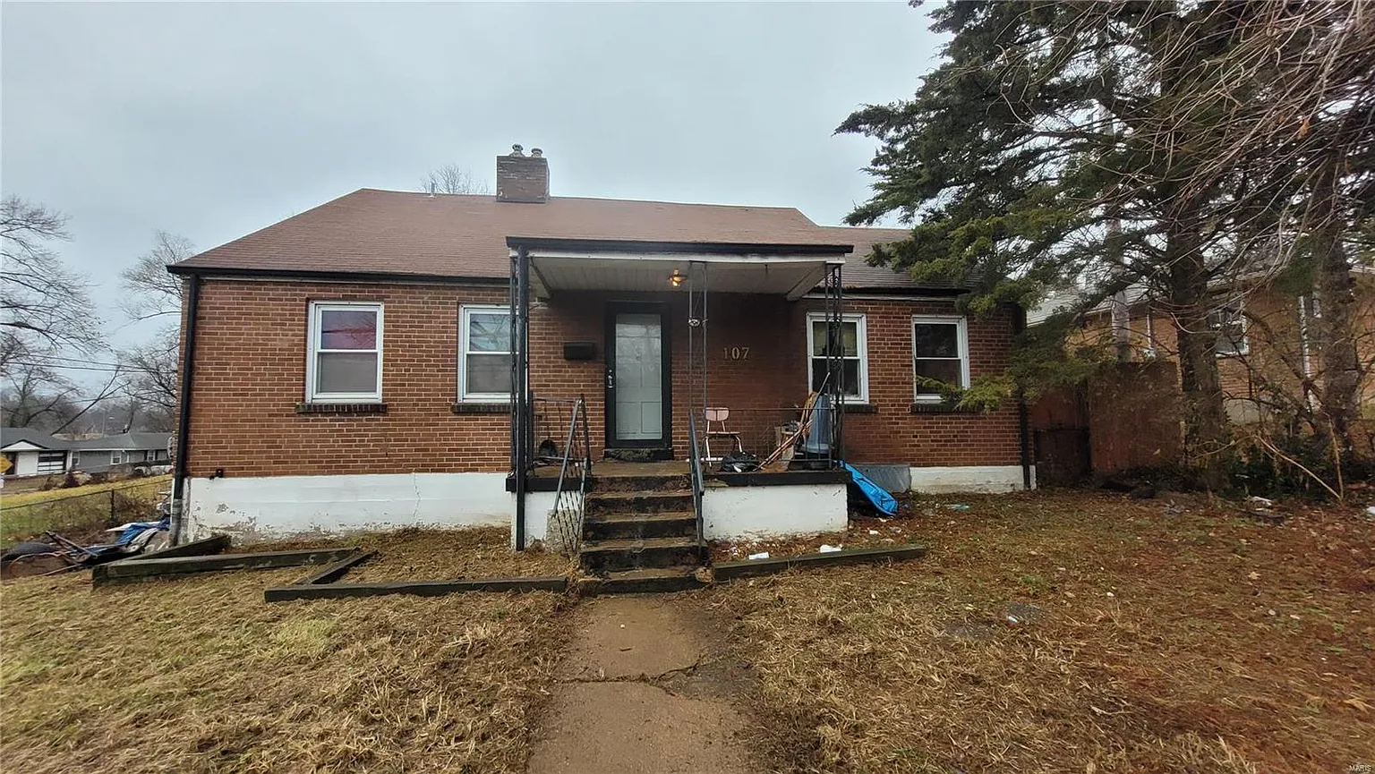 107 Woodstock Rd photo 1