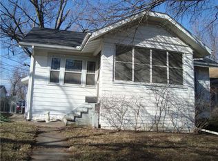 417 19th St NE, Cedar Rapids, IA 52402