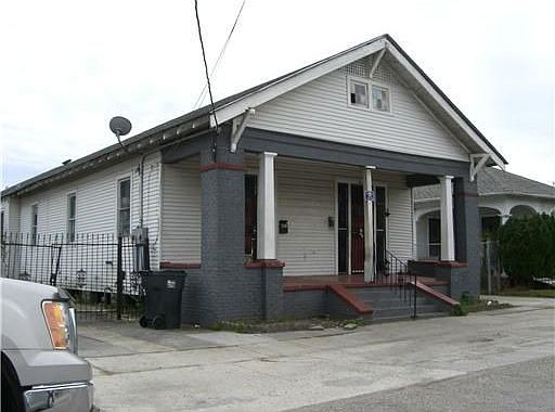 2nd image of 2018 N Roman St