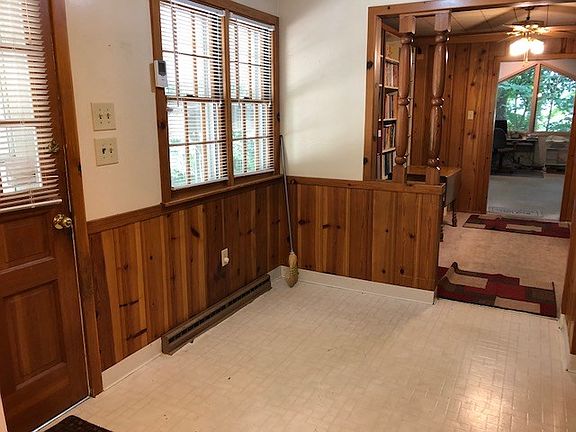 5th image of 2644 Gilbert Ave