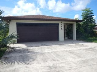 1614 SE Holiday Rd, Pt Saint Lucie, FL 34953