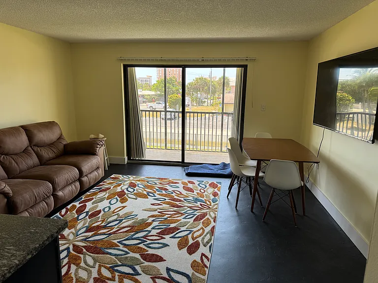 7101 Ridgewood Ave #205 — Photo 6