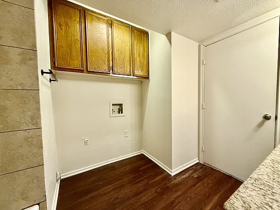 4th image of 1036-1040 McKinley St #C