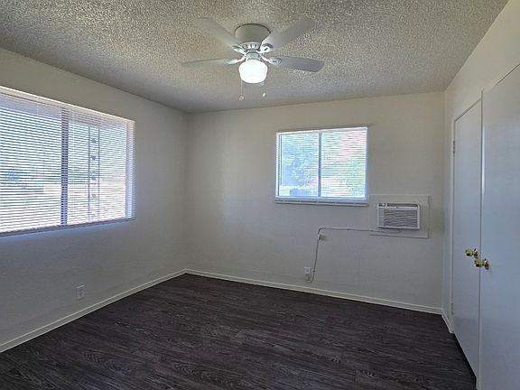 5th image of 725 Vineyard Ave