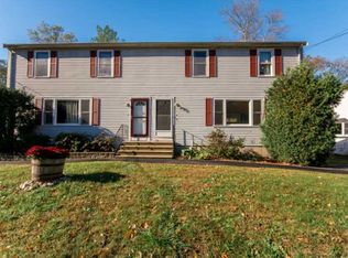 52 Wellesley Cir, Taunton, MA 02780