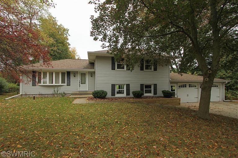 1st image of 8788 N 27th St