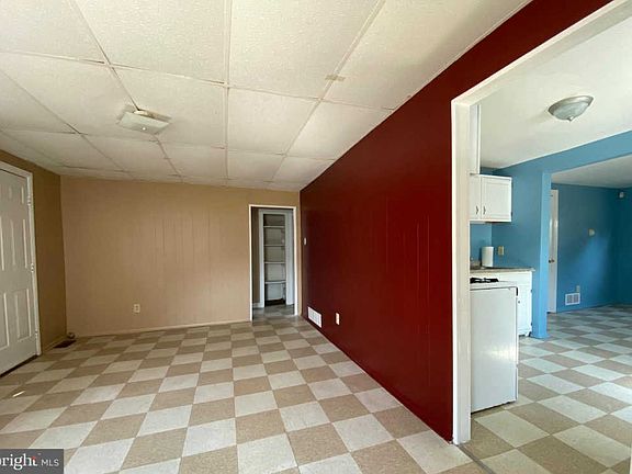 3rd image of 347 S East Ave