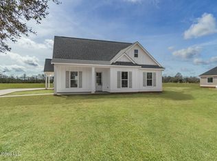 18 North Caesar, Carriere, MS 39426