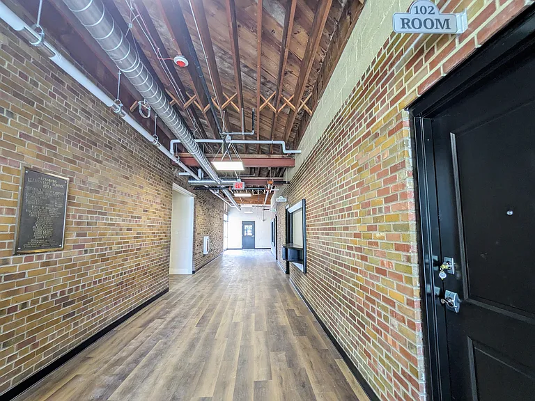 Strasburg Schoolhouse Apartments — Photo 25