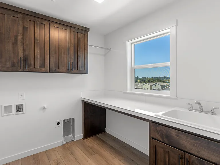 1513 W 14th Ave — Photo 34