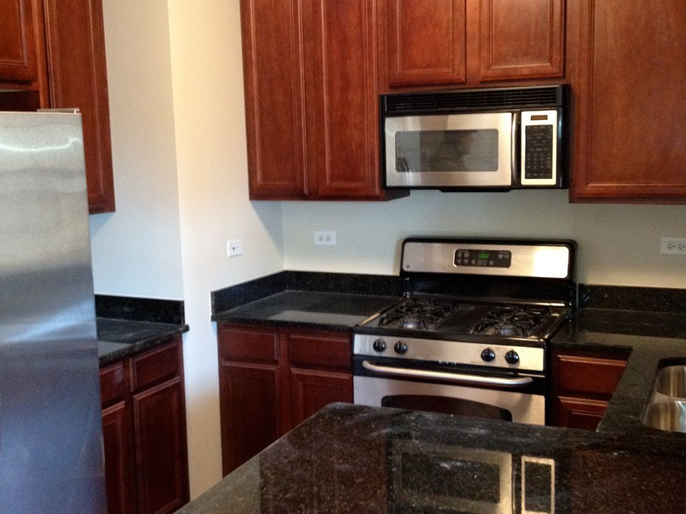 1st image of 6527 N Mozart St APT 3B