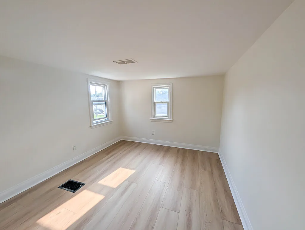 6530 Ash Street - Unit 6 — Photo 2