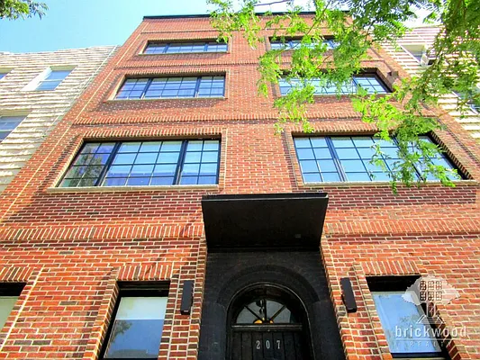 Rented by Brickwood Realty | media 118