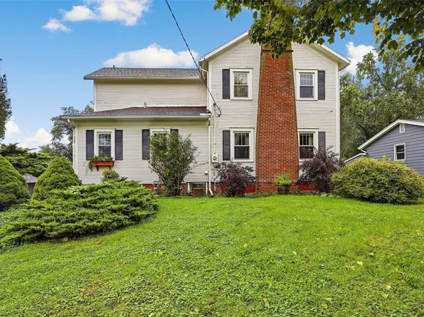 3501 F Ave NW, Cedar Rapids, IA 52405