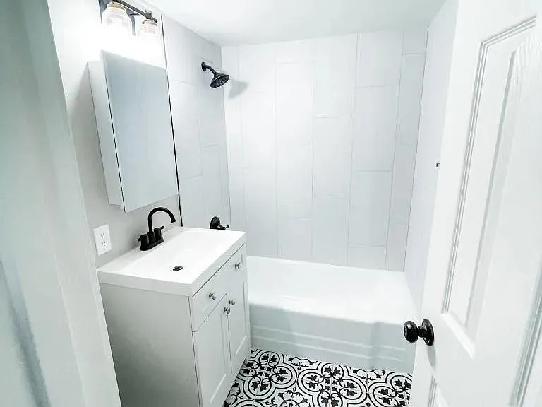 3335 Benton St #6 — Photo 4