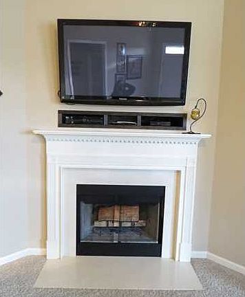 4th image of 825 Hawthorne Ln