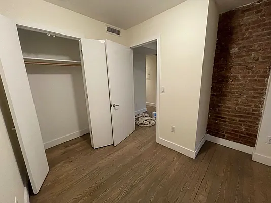 Rented by REAL New York | media 37