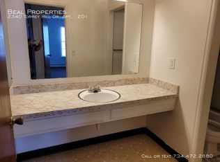 2340 Torrey Hill Dr APT 201, Toledo, OH 43606