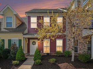 2824 Sterlingshire Dr, Murfreesboro, TN 37128