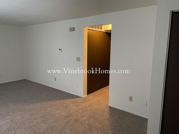 4th image of 8277 Mount Carmel St