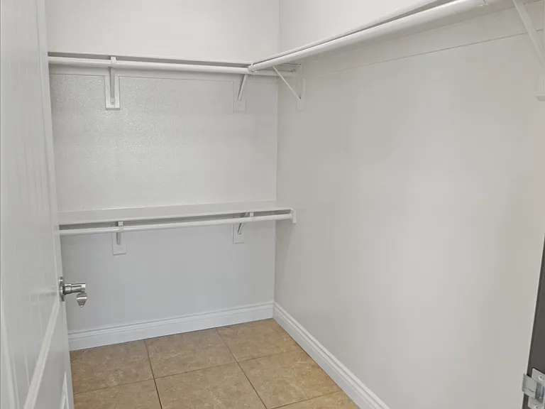 12713 San Fernando Rd #107 — Photo 5
