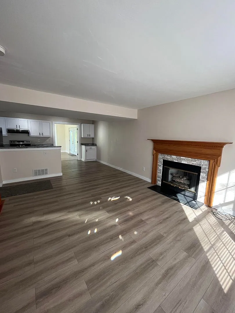 Charming 3-Bedroom Home for Rent in Hilliard, Ohio — Photo 3