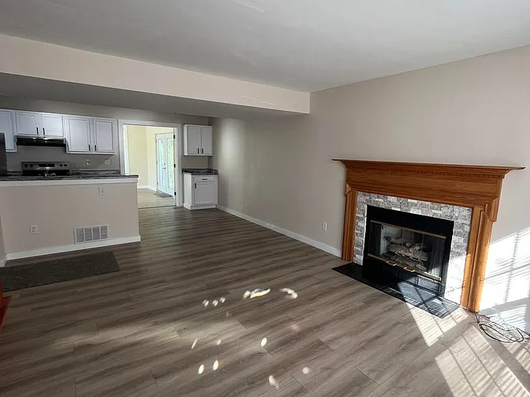 5090 Silver Bow Dr — Photo 3