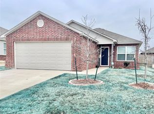 1825 Schooner Rd, El Reno, OK 73036