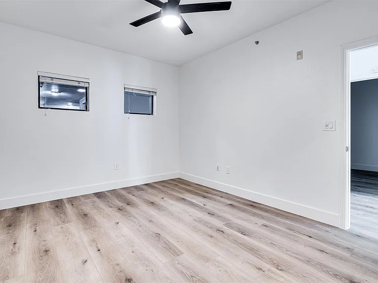 2505 San Gabriel St #600 — Photo 30