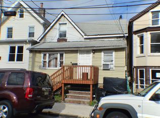 94 Maple Ave, Staten Island, NY 10302