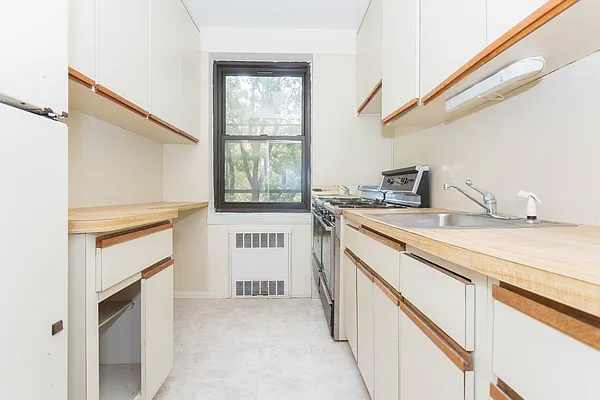 Sold by Keller Williams Realty Landmark | media 9