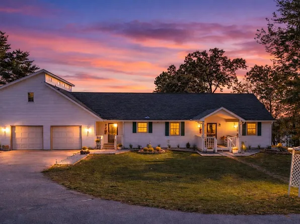 63301 E 246th Ln, Wyandotte, OK 74370