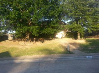 204 Idle Creek Ln, Desoto, TX 75115