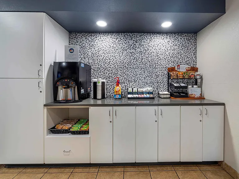 Free Grab-and-Go Breakfast