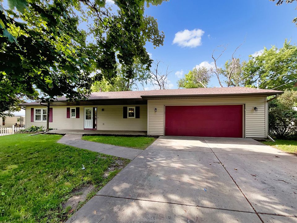 1st image of 1306 Vista Dr