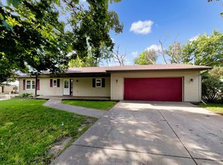 1306 Vista Dr, BURNSVILLE, MN 55337