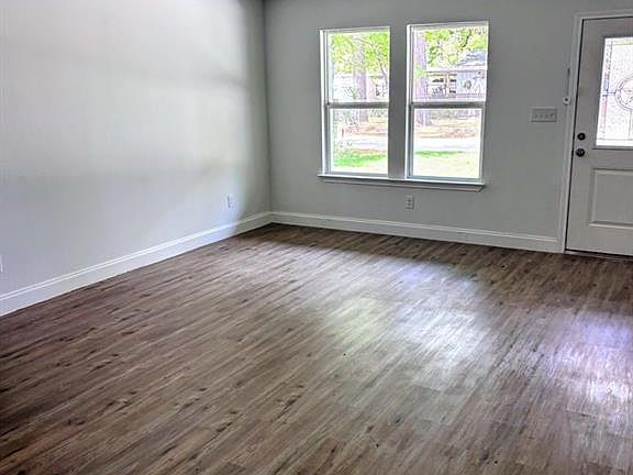 4th image of 714 Cedarcrest Dr