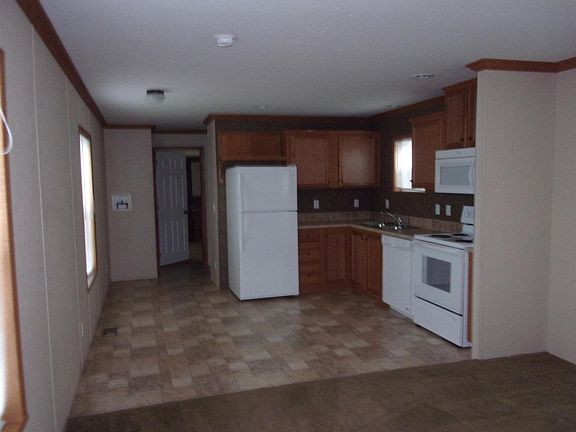 3rd image of 150 Rosewood St