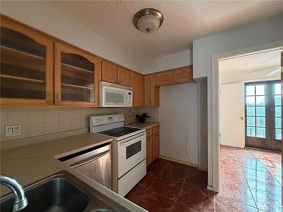 5th image of 1418 Beech Ave APT 16