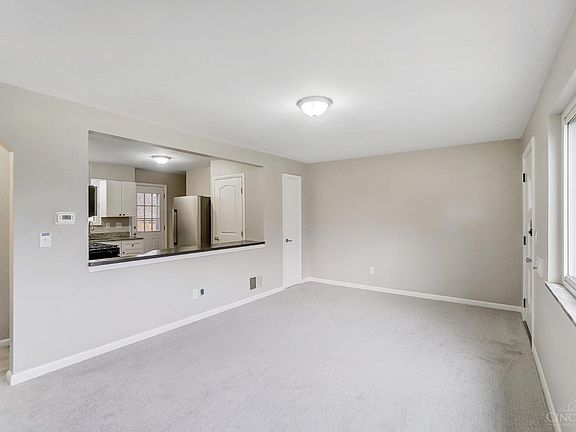4th image of 447 Sunland Dr