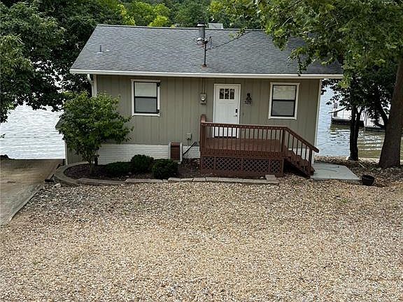 4th image of 305 Aarons Point Dr