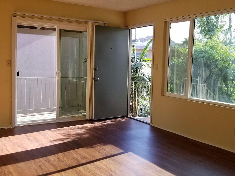 1st image of 3914 Centre St APT 8